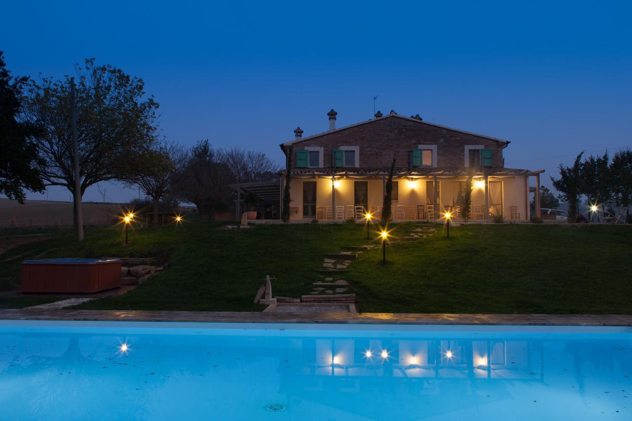 Le Maracla Country House เยซี ภายนอก รูปภาพ