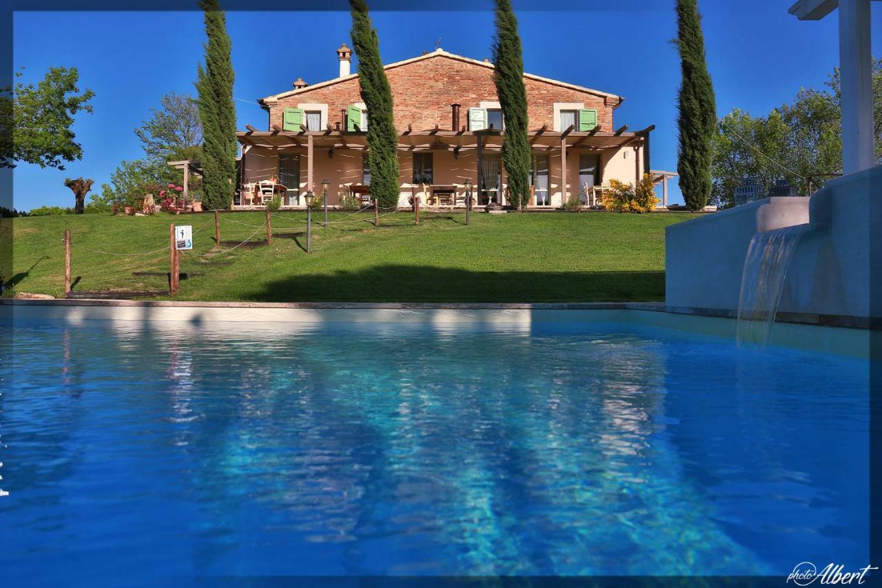 Le Maracla Country House เยซี ภายนอก รูปภาพ