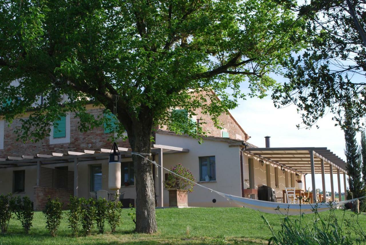 Le Maracla Country House เยซี ภายนอก รูปภาพ