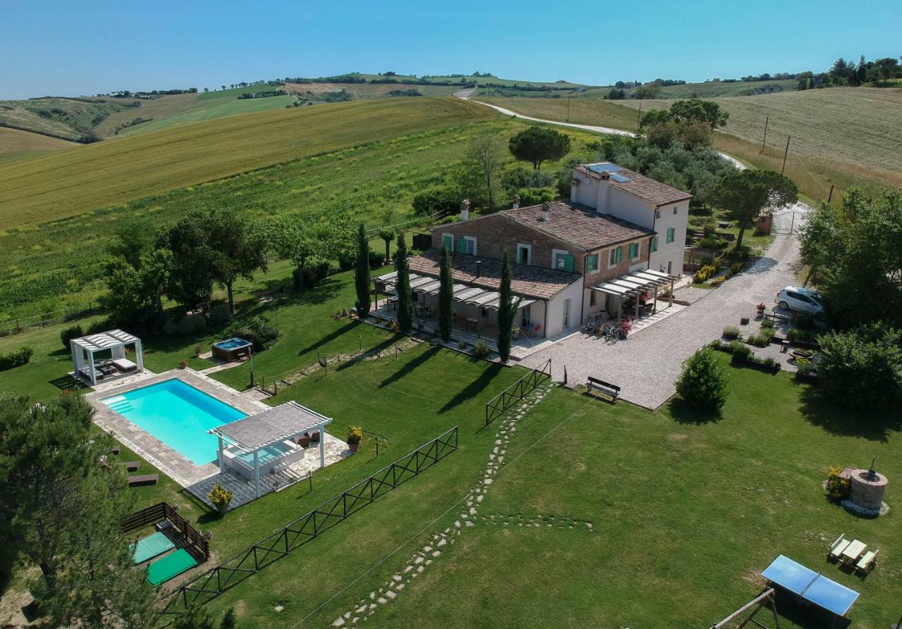 Le Maracla Country House เยซี ภายนอก รูปภาพ